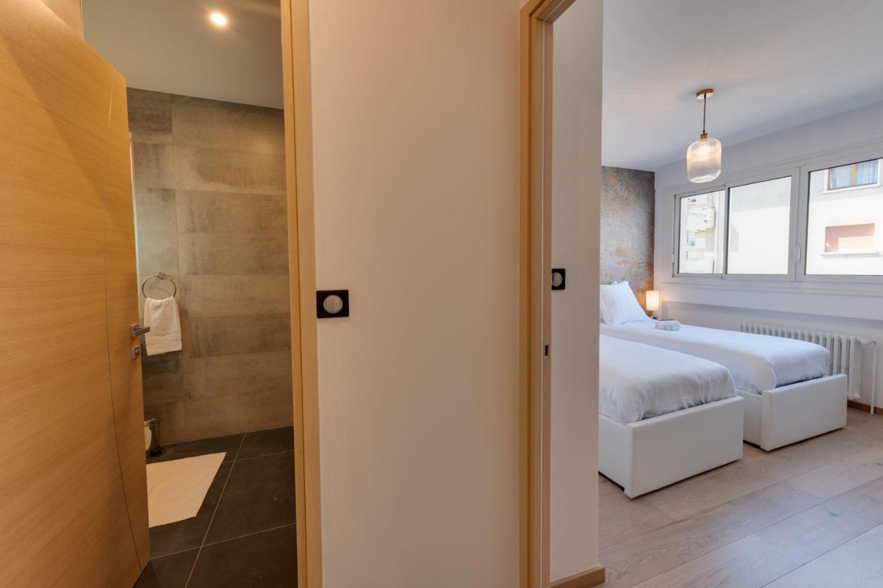 Swan Lake - Design Apartment Facing Lake Annecy Bagian luar foto